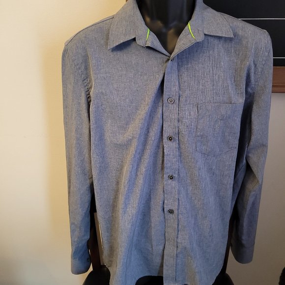 BNWT- Tom Baine untucked collection- Shirt with collar Collar - Picture 5 of 6